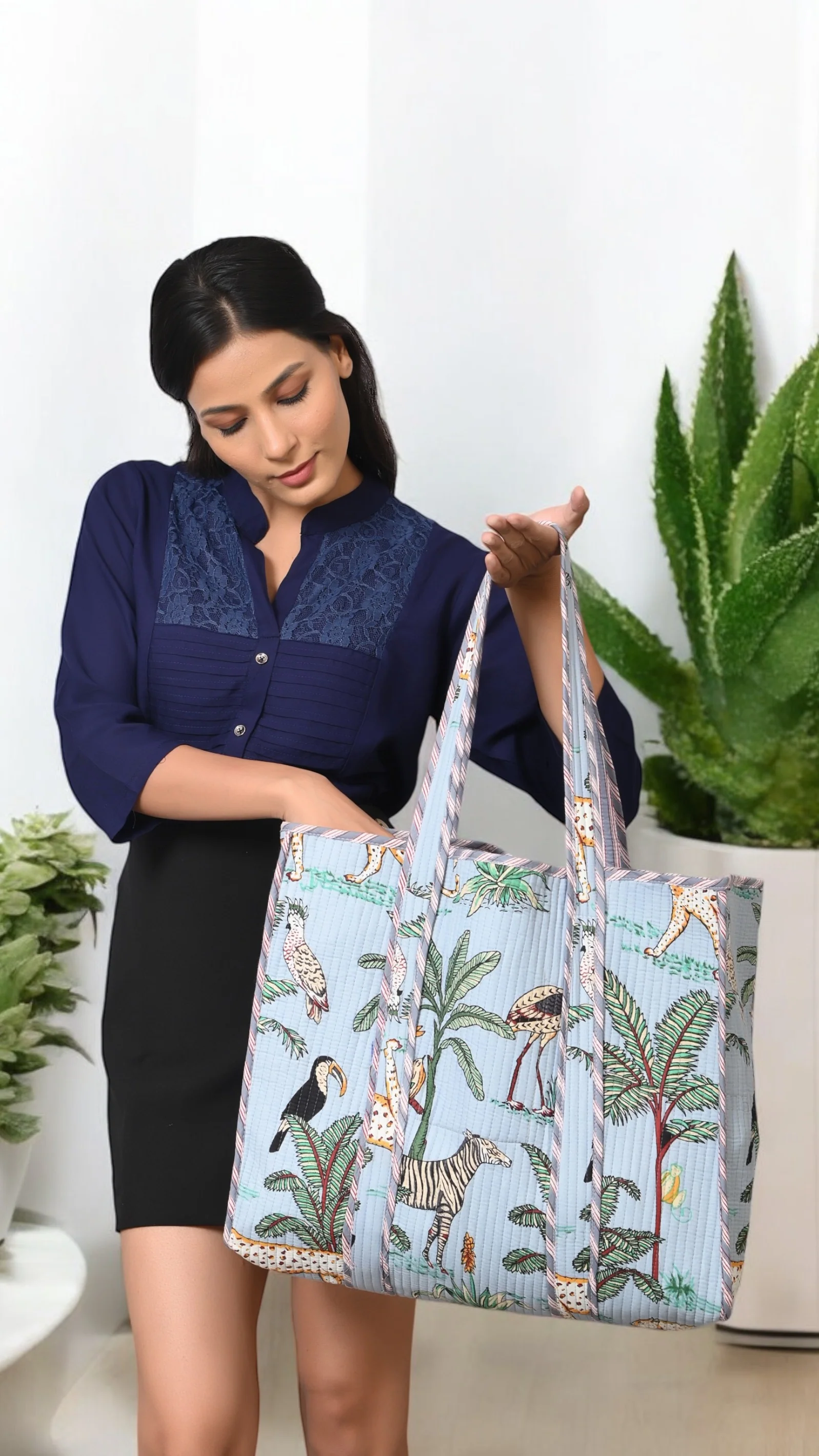 The Jungle Tote - Image 97